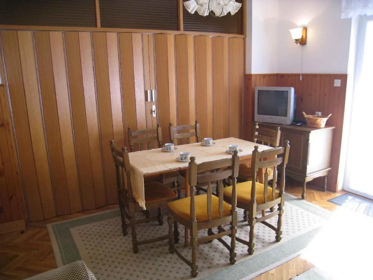 Apartment In Crikvenica 5464